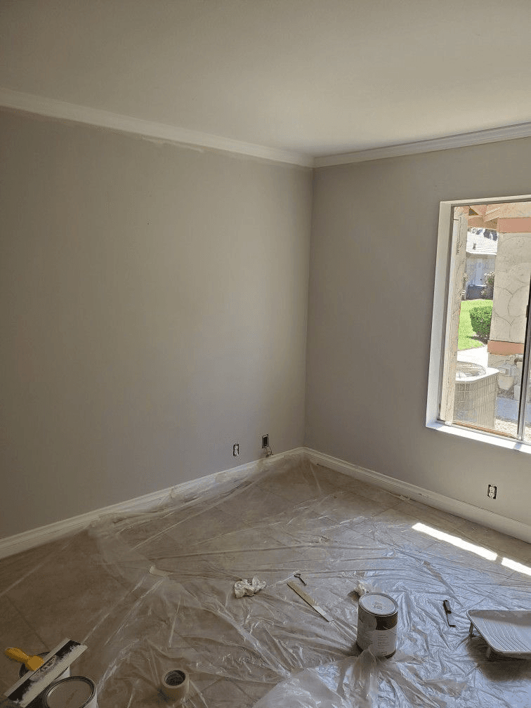 Painting & Decorating project photo 8